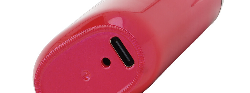 The USB-C port of Vaporesso's Cerise Dojo Blast rechargeable puff