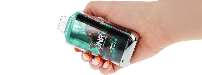 La prise en main de la puff rechargeable Falcon-X Plus Mango Passion Fruit de chez JNR