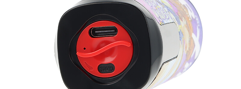 The USB-C port of JNR and Fighter Fuel's Gold Mawashi Refillable Puff