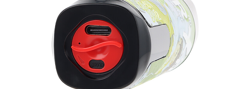 The USB-C port of JNR and Fighter Fuel's Green Blitz Refillable Puff