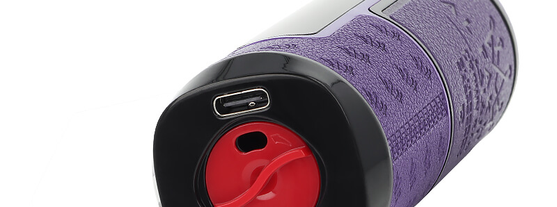 The USB-C port of Al Fakher's Crown Bar Hyper Max Grape Mint 30K rechargeable puff