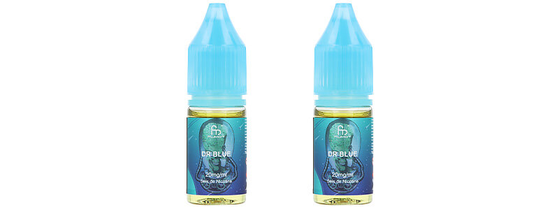 Les deux flacons de e-liquide Dr Blue de la puff rechargeable Tornado RandM par Fumot
